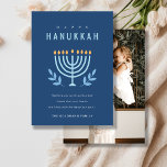 Simple Blue Menorah Candles Happy Hanukkah Foto Feiertagskarte<br><div class="desc">Wenn Sie weitere Anpassungen benötigen,  schreiben Sie mir bitte an yellowfebstudio@gmail.com.</div>