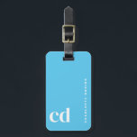 Simple Blue Monogram Gepäckanhänger<br><div class="desc">Das perfekte Zubehör für personalisierte Gepäckanhänger. Dieser charmante Anhänger ist ideal für Geschenke von Brautjungfrauen und kann eine reizvolle Ergänzung zu Ideen von Brautjungfrauen sein. Es ist auch eine gute Wahl für Bachelorette Geschenke und Bachelorette Geschenktaschen, die eine Touch der Eleganz zu jedem Anlass. Jenseits der Reisen verdoppelt es sich...</div>