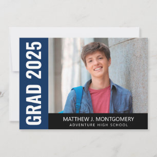 Simple Blue Schwarz-weiß Typografy Foto Graduate Ankündigung