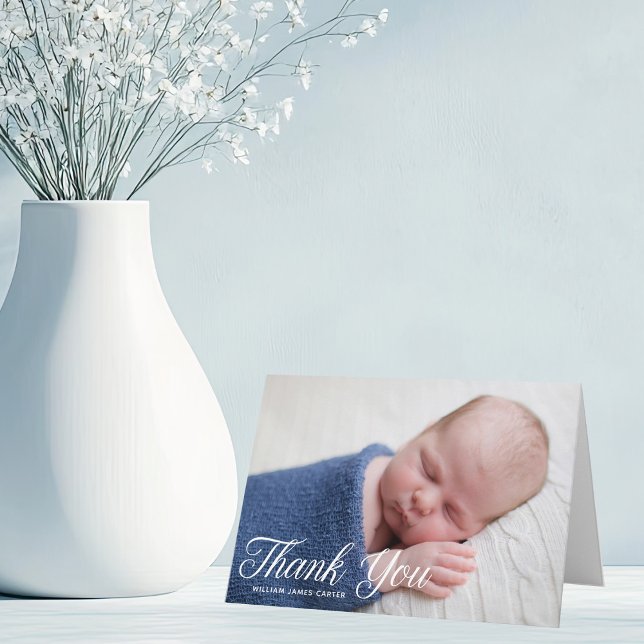 Simple Chic Baby Foto White Script Overlay Dankeskarte (Von Creator hochgeladen)