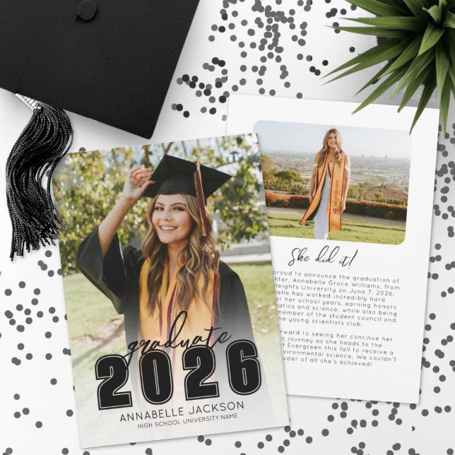Simple Class 2025 Graduate Black Foto Abschluss Ankündigung (Simple Class 2026 Graduate Black Photo Graduation Announcement)