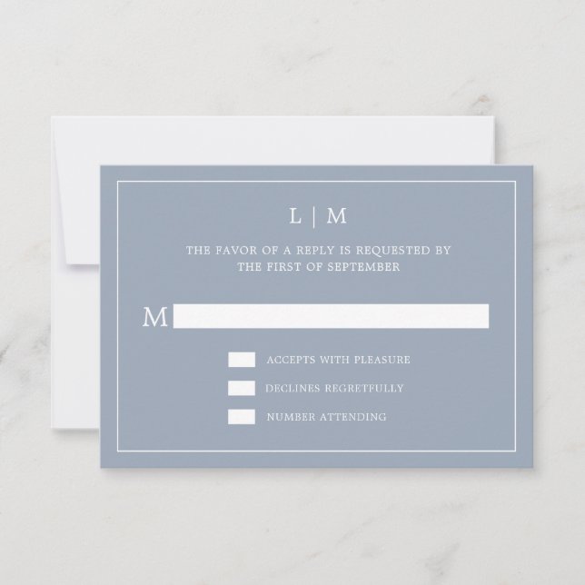 Simple Dusty Blue Monogram Elegant Wedding RSVP Karte (Vorderseite)
