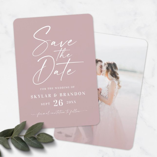 Simple Dusty Mauve Pink mit Script-Foto Hochzeit Save The Date (Von Creator hochgeladen)