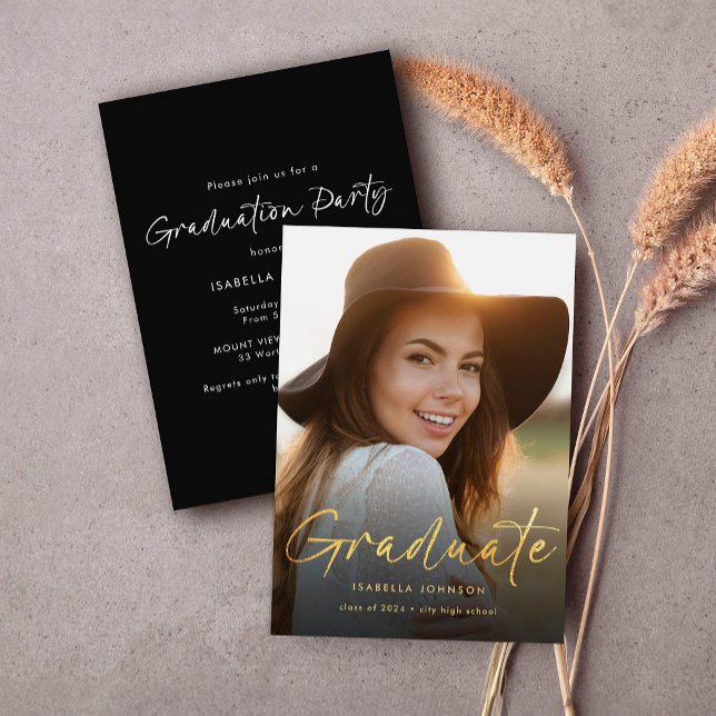 Simple Gold Script Foto Graduation Party Einladung (Von Creator hochgeladen)