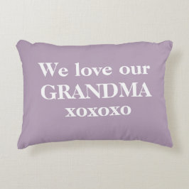 Simple Lavender & White 'Wir Liebe unser Oma' Dekokissen