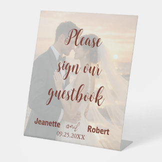 Simple Minimalist Wedding Photo Sunset Beach Sockelschild