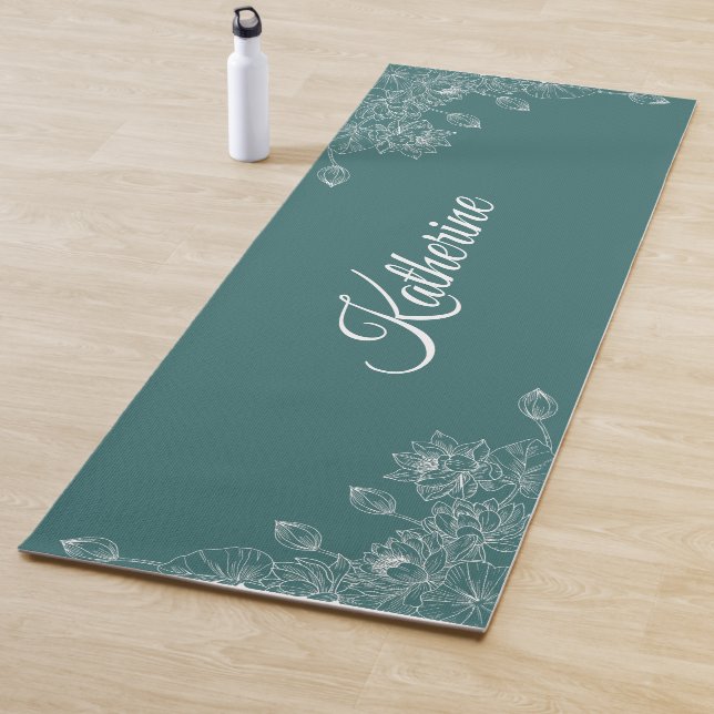 Simple Modern Floral Script Name Jade Green Lotus  Yogamatte (Beispiel)