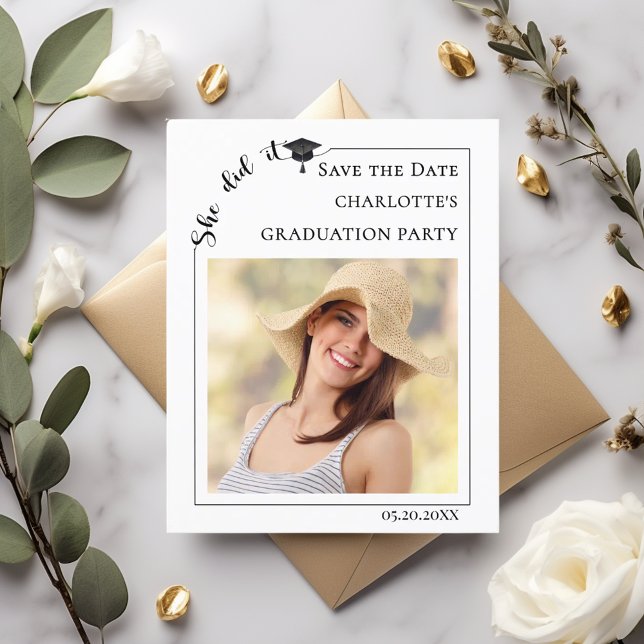 Simple modern photo Graduation Save the Date Flyer (Von Creator hochgeladen)