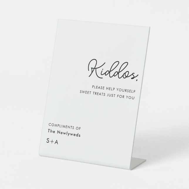 Simple Neutral Kiddos Wedding Treats Table Sockelschild (Vorderseite)