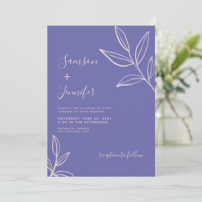 Simple Periwinkle Blue Calligraphy Foto Wedding Einladung (Stehend Vorderseite)