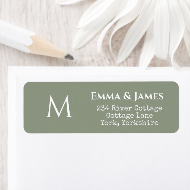 Simple Sage Green Monogram Wedding Rücksendeadress (Insitu)