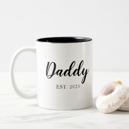 Simple Script Daddy Schwarz-weiß EST Vathers Day Zweifarbige Tasse