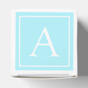 Simple Sky Blue Monogram Geschenkschachtel