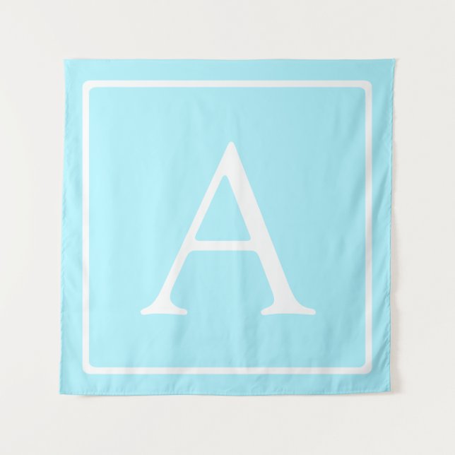 Simple Sky Blue Monogram Wandteppich (Vorderseite)