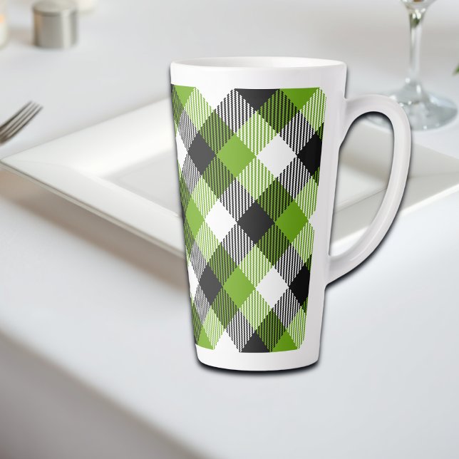 Simple Tartan Plaid Neon Green Milchtasse (Von Creator hochgeladen)