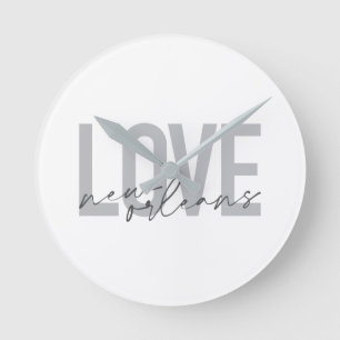 Simple, urban, modern cool design Love New Orleans Runde Wanduhr