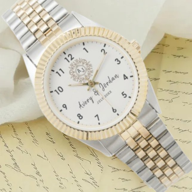 Simple Vintage Monogram Couple Names Armbanduhr (Von Creator hochgeladen)