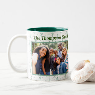 Simplistic Green Christmas Tree Family Foto Zweifarbige Tasse