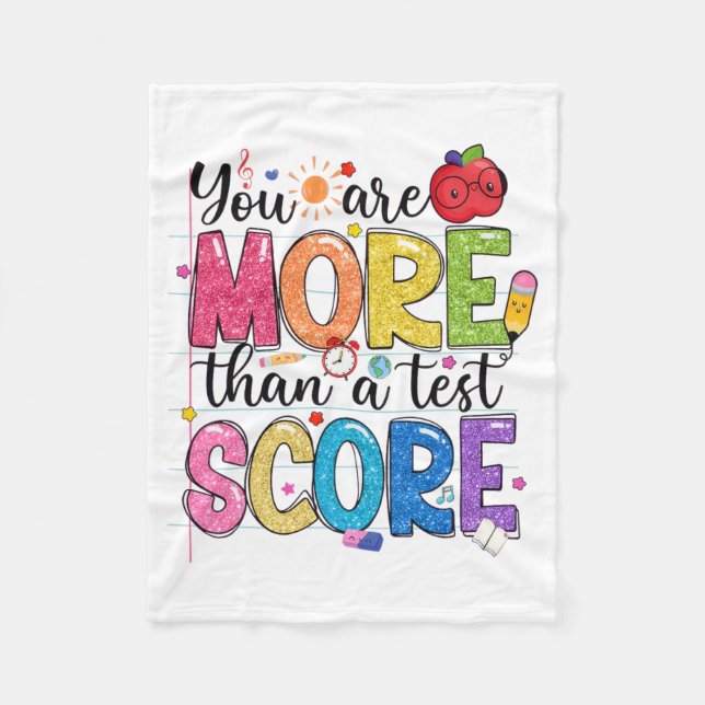 sind mehr als ein Test Score Test Day Teache Fleecedecke (Vorderseite)