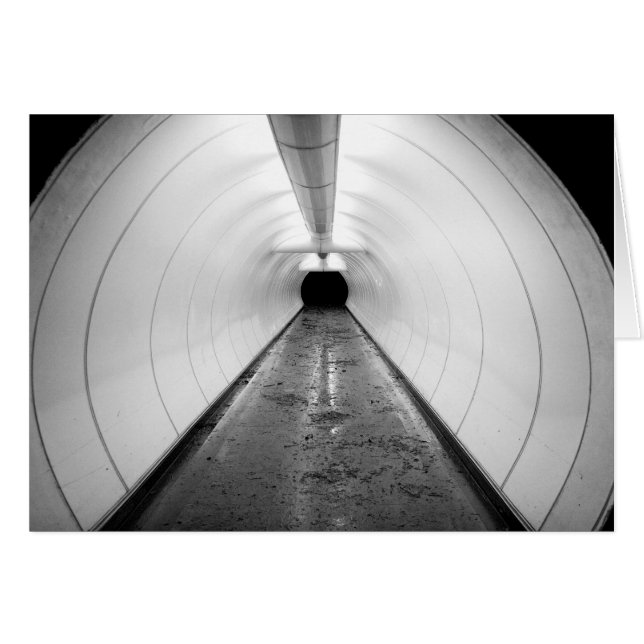 Singapur. Ein beleuchteter Fußgängertunnel in (Vorderseite (Horizontal))