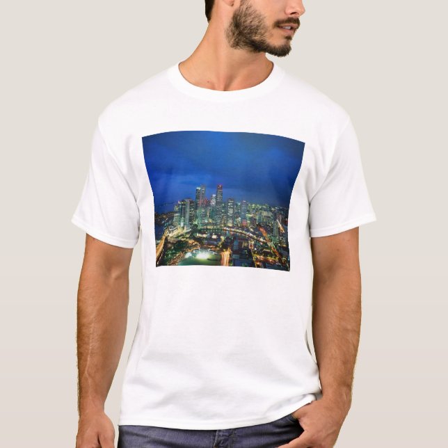 Singapur Skyline nachts, Singapur T-Shirt (Vorderseite)