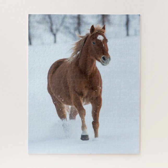 Single Pferd läuft im Schnee Puzzle (Vertikal)