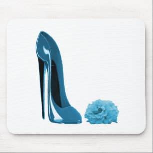 Singrün-blauer Stilett-Schuh und Rose Mousepad