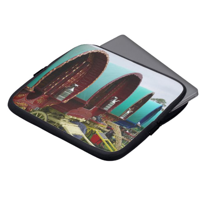 Sinti und Roma Caravan Notebook-Ärmel Laptopschutzhülle (Vorne Oben)