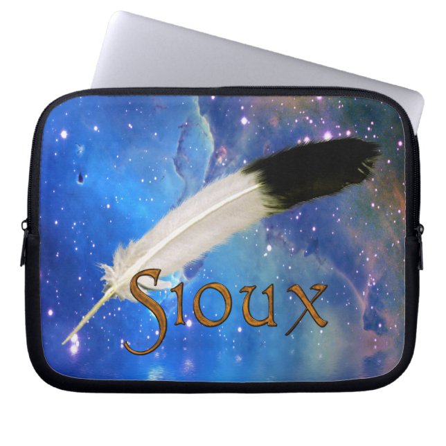 SIOUX Nation & Feather Space Laptop Sleeve (Vorderseite)