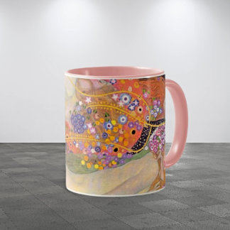 Sip mit Raffinesse: Kunst von Klimt auf einer Tass Tasse