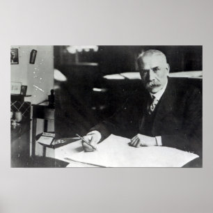 Sir Edward Elgar arbeitet an einer orchestralen Pa Poster