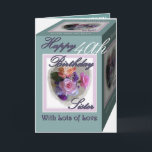 SISTER 40. Geburtstag mit Rose Karte<br><div class="desc">Diese Geburtstagskarte mit ihrer mit Rose bedeckten Geschenkboxen und ihrem "Zaubersvers" ist eine Lieblingskarte für Ihre Lieblingsschwester.  Sie können das Geburtstagsjahr ändern,  wenn Sie möchten,  und ihren Namen auf der Innenseite der Karte hinzufügen.</div>
