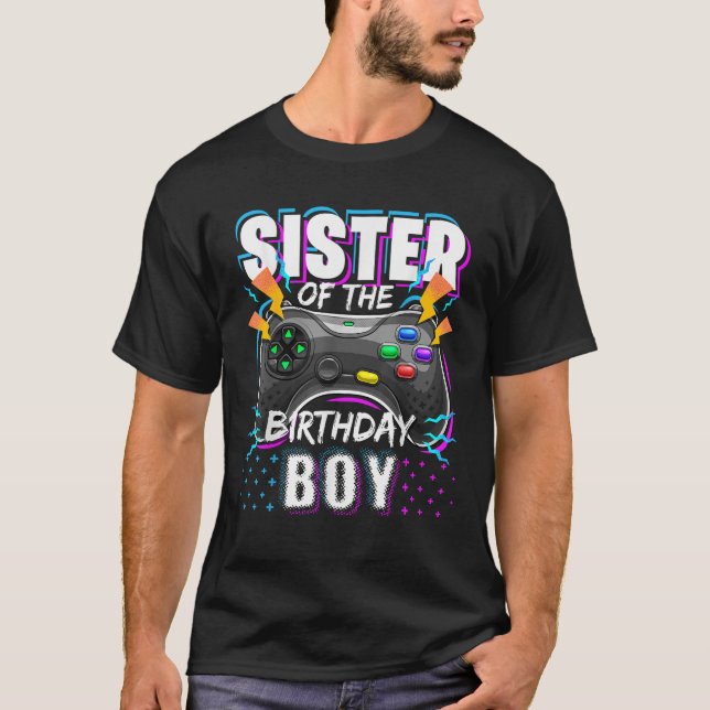 Sister of the Birthday Boy Matching Video Game Bir T-Shirt (Vorderseite)