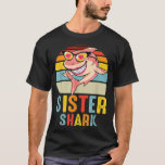 Sister Shark Vintag Retro Shark Lover Mother's Da T-Shirt<br><div class="desc">Schwester Shark Vintag Retro Shark Lover Muttertag</div>