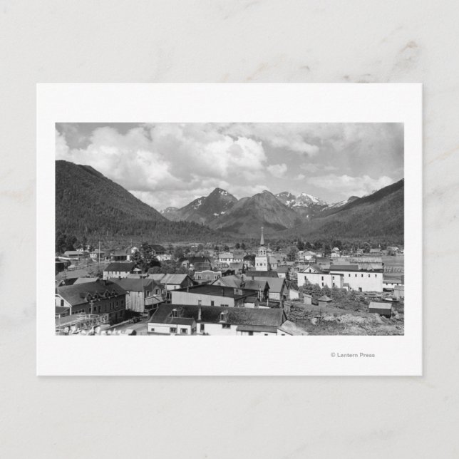 Sitka, Alaska mit drei Schwestern im Hintergrund Postkarte (Vorderseite)