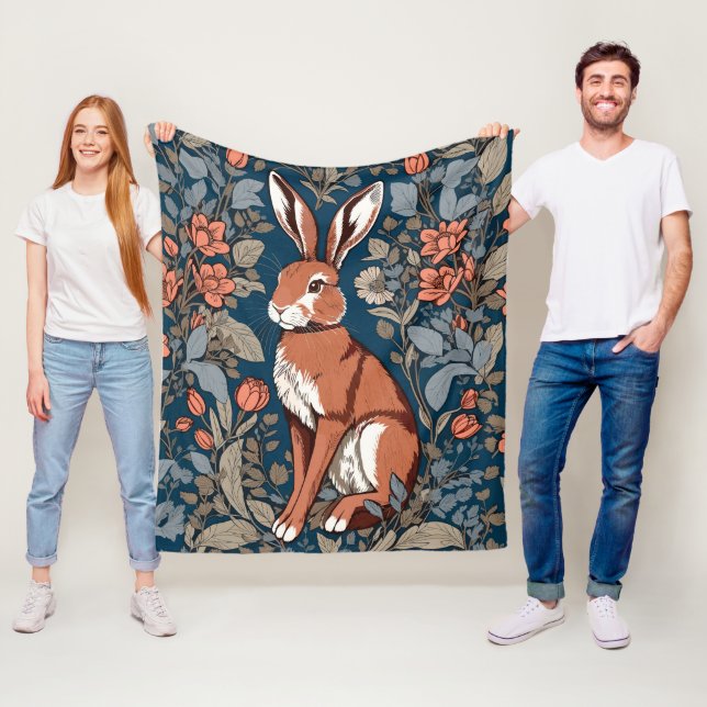 Sitting Hare William Morris Inspiriert floral Fleecedecke (Beispiel)