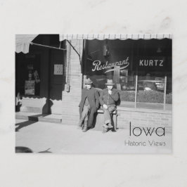 Sitzen auf der Hauptstraße Postkarte