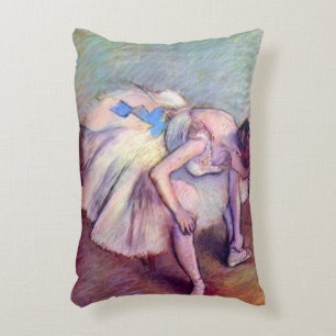 Sitzende Tänzerin von Edgar Degas, Vintage Ballett Dekokissen