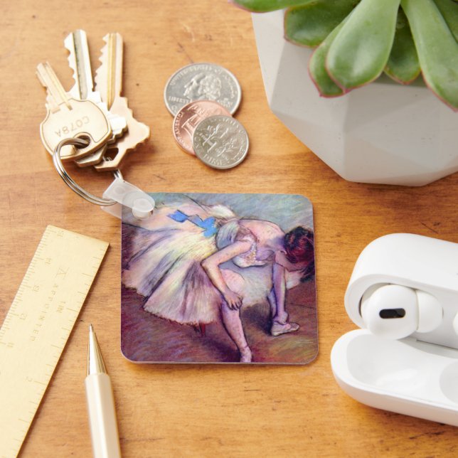 Sitzende Tänzerin von Edgar Degas, Vintage Ballett Schlüsselanhänger (Schreibtisch)