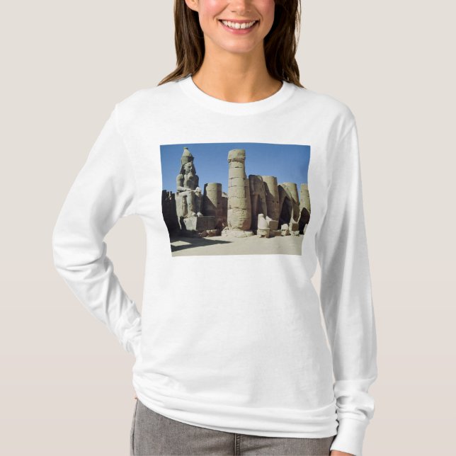Sitzstatue von Ramesses II T-Shirt (Vorderseite)