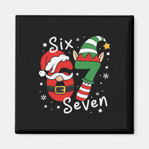 Six Seven 67 Meme 6 7 Elf Santa Weihnachts-Pyjama  Magnet
