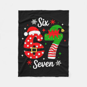 Six Seven 67 Meme 6 7 Weihnachtsmann Weihnachten P Fleecedecke