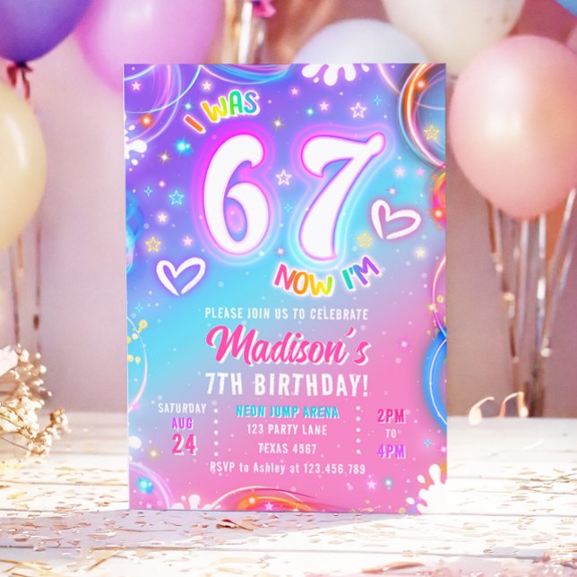 Six Seven 6 7 Neon Glow Retro Groovy Girl Birthday Einladung (Von Creator hochgeladen)
