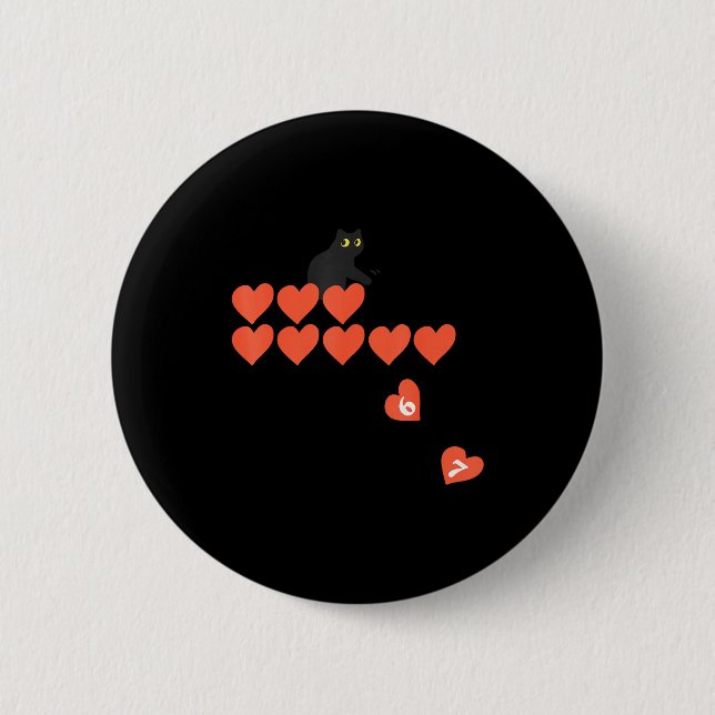 Six Seven Black Cat Knocking Off Hearts Funny 67 V Button (Vorderseite)