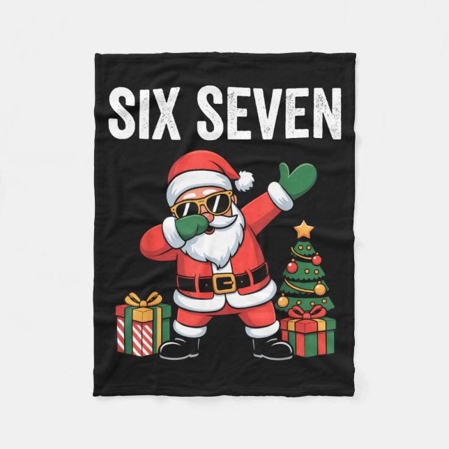Six Seven Funny Santa Christmas 67 Meme  Fleecedecke (Vorderseite)