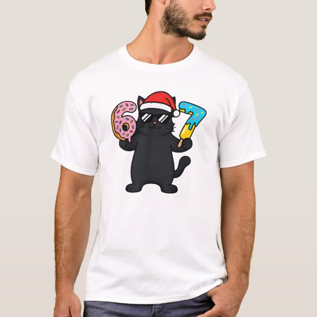 Six Seven Meme Black Cat Christmas Gift Tee (Vorderseite)