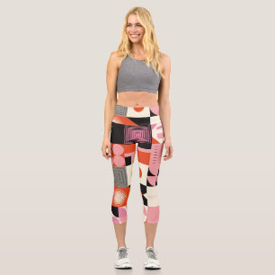 Skandinavische Geometrie: Muster für farbenfrohe K Capri Leggings
