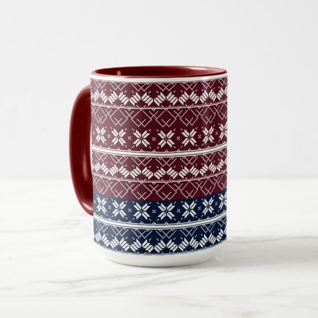 Skandinavische Ornamente auf blauen, bordeauxfarbe Tasse (Vorderseite Links)