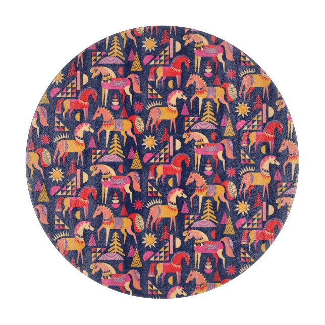 Skandinavische Pferde: Dekoratives Nahtloses Desig Schneidebrett (Vorderseite)