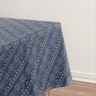 skandinavische Strickkunst aus Weiß und Blau Tischdecke